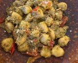 Foto do passo 6 de Nhoque ao molho pesto e tomate seco