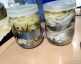 Фото кроку 4 до Замаринованная селёдка в масле, очень вкусная.