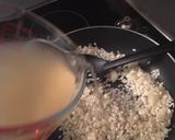 A picture of step 4 of Chrorizo, Pea and Parmesan Risotto.