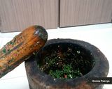 Foto langkah ke 2 dari resep Daun Ubi Tumbuk.