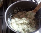 Foto del paso 5 de la receta: Puré de papas dos quesos con jamón y verdeo