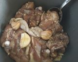Foto langkah ke 1 dari resep Garlic fried chicken.