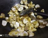 A picture of step 2 of Raw Banana Bhaji.