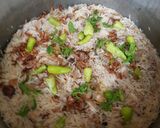 A picture of step 7 of Chicken yakhni pulao.