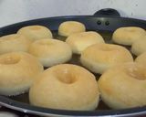 Foto langkah ke 6 dari resep Donat empuk.