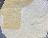 Foto del paso 2 de la receta: Fugazzeta rellena de masa madre