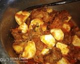 A picture of step 8 of Shaljam gosht.