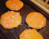 Foto del passaggio 3 della ricetta Hamburger di pollo ricco
