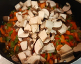 Foto del paso 3 de la receta: Magro de cerdo guisado con verduras