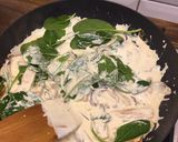 Tejszínes, spenótos csirkemell 🥬 recept fázis 8 fotója