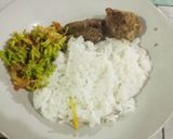 Foto langkah ke 4 dari resep Tumis bunga pepaya rebon.