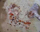 A picture of step 3 of Pan flavour kheer.