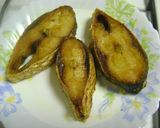 A picture of step 1 of Aam Shorshe Ilish.