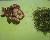 รูปขั้นตอนการทำที่ 2 ของ มาม่าผัดพริกแกงไก่
