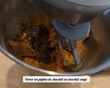 Une image de l'étape 4 de Cookies inratables aux Snickers.