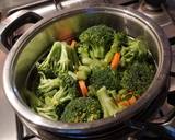 Gomba és virsli szalonna köntösben párolt zöldségekkel és hasábburgonyával #gluténmentes recept lépés 2 foto