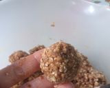 Foto del paso 2 de la receta: Bombones de nuez y dulce de leche🤤