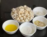 A picture of step 1 of Makhana Ladoo.