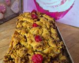 Une image de l'étape 6 de Cake croustillant à la rhubarbe et aux framboises 😃.
