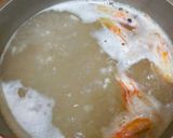 Foto langkah ke 2 dari resep Sop Gambas Kuah Kaldu Udang.
