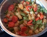 Foto del paso 5 de la receta: 154. Filetes de merluza con menestra