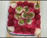 A picture of step 14 of No bake Raspberry cheese cake.