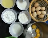 A picture of step 1 of Raisin Sponge Cake (Hong Kong Style).