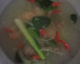 Foto langkah ke 3 dari resep Tomyam bumbu instan.
