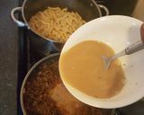 A picture of step 5 of Beef mince and pasta.