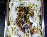Foto del paso 1 de la receta Alitas de pollo al licor de arroz y gratén de crema de lechuga