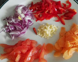 Foto del paso 1 de la receta: Espirales con gambas al curry y salsa de mandarina