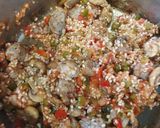 Foto del paso 4 de la receta: Arroz de montaña con butifarra y champiñones