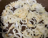 Foto del paso 1 de la receta: Coliflor con leche de 🥥 y 🧅