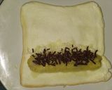 Foto langkah ke 5 dari resep Roti Goreng Gulung Pisang.