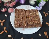 A picture of step 4 of Muesli energy bar.