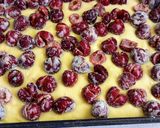 Cseresznyés (meggyes)pite gluténmentesen recept fázis 2 fotója