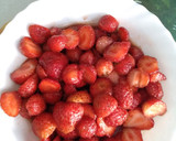 Foto del paso 3 de la receta: Fresas maceradas en vinagre