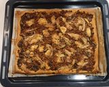Foto del paso 6 de la receta: Hojaldre de Champiñones, Carne Picada Criolla, Hígado y Queso de Cabra