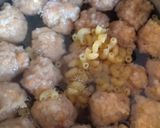 Foto langkah ke 4 dari resep Sup Bola-bola Udang.