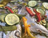 Foto del paso 5 de la receta: Dorada de estero al horno con cama de verduras y arroz thai