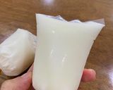 A picture of step 5 of Thick and Creamy Yogurt, Fermented in a Rice Cooker Without Water or Electricity.