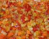 Foto del paso 1 de la receta: Guiso de Arroz con Pollo Azafranado