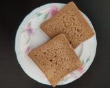 கோதுமை பிரட் ஆம்லெட் (Kothumai bread omelette recipe in tamil) ரெசிபி ஸ்டேப் 1 புகைப்படம்