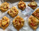 A picture of step 5 of Cheesy tomato puffs.