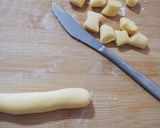 Foto del passaggio 2 della ricetta Castagnole colorate #glutenfree 🎉🎭🥳