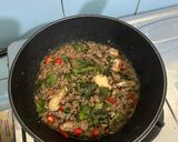 Foto langkah ke 4 dari resep Pad Kra Pao a.k.a Thai Basil Beef 🇹🇭.