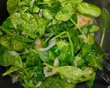 Foto del paso 2 de la receta: Quiche de hojaldre con espinacas y queso de cabra
