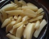 পেরি পেরি ফ্রেঞ্চ ফ্রাই(peri peri french fry recipe in Bengali) রেসিপি ধাপ - 2 ছবি