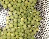 Hình bước làm 1 của món Ăn dặm cho bé: Đậu hủ non hạt sen - đậu hà lan