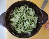 Foto del passaggio 5 della ricetta Tortini di riso con zucchine, prosciutto cotto e mozzarella